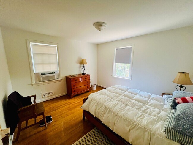 Building Photo - 5303 W Franklin St