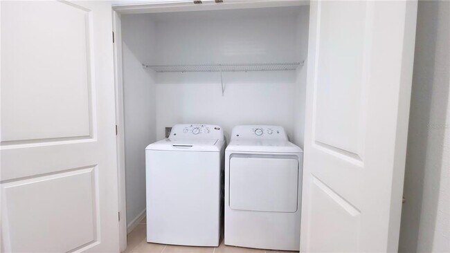 Building Photo - 8445 Lunar Skye St