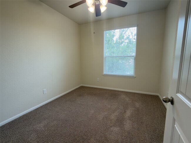 Building Photo - 17035 Amarose Dr