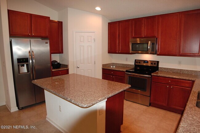 Building Photo - 9674 Wexford Chase Rd