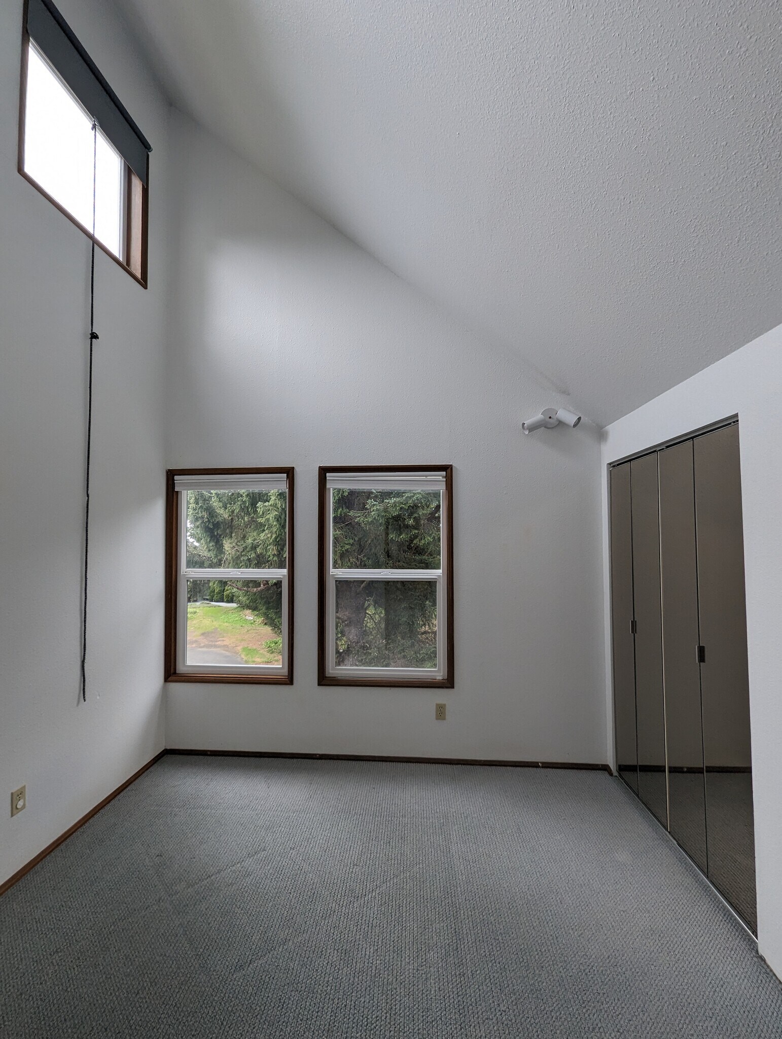 Building Photo - 24 Nancy Ln