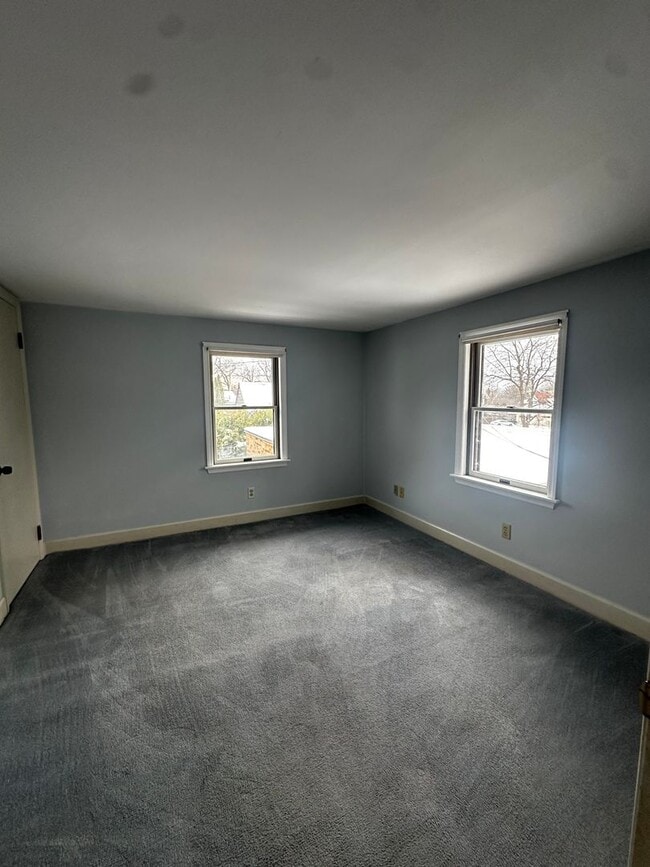 Building Photo - 255 Market St