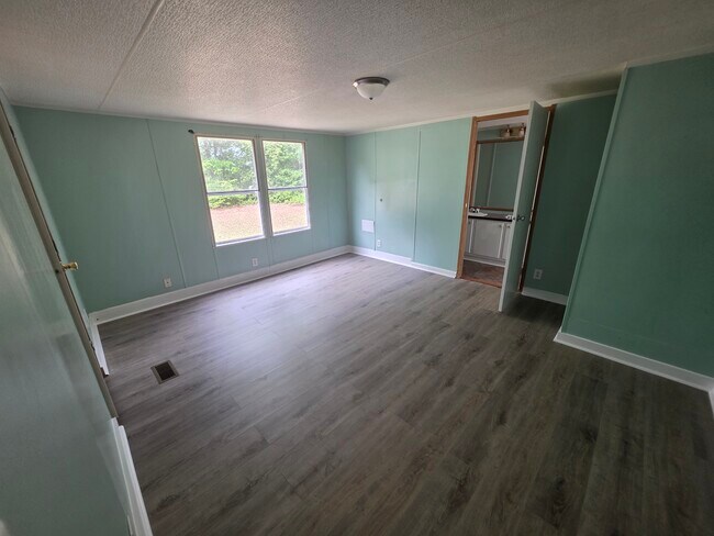 Building Photo - 1120 Angela Pl