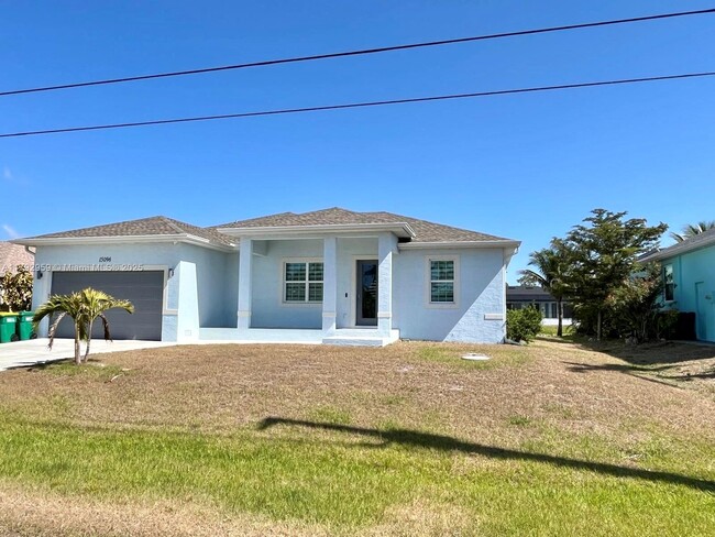 Building Photo - 15096 Aldama Cir