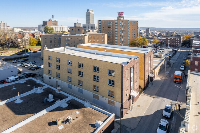 Building Photo - Jones Street Studios