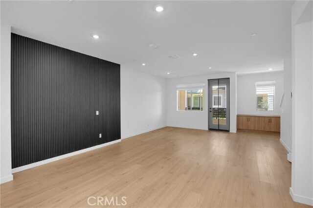 Building Photo - 32078 Paseo Vibrantre