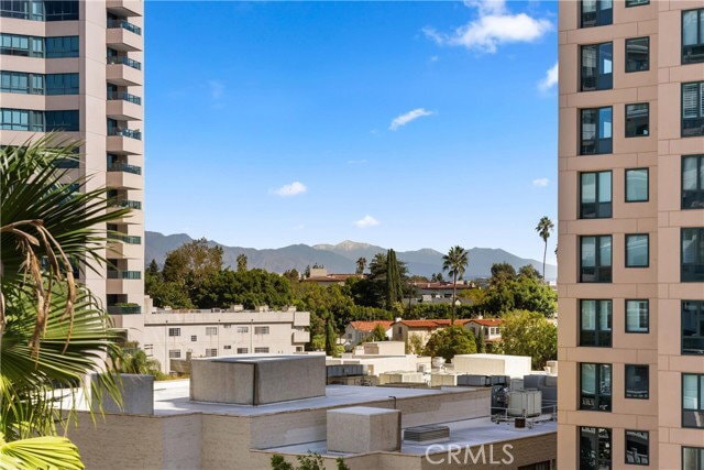Building Photo - 10535 Wilshire Blvd