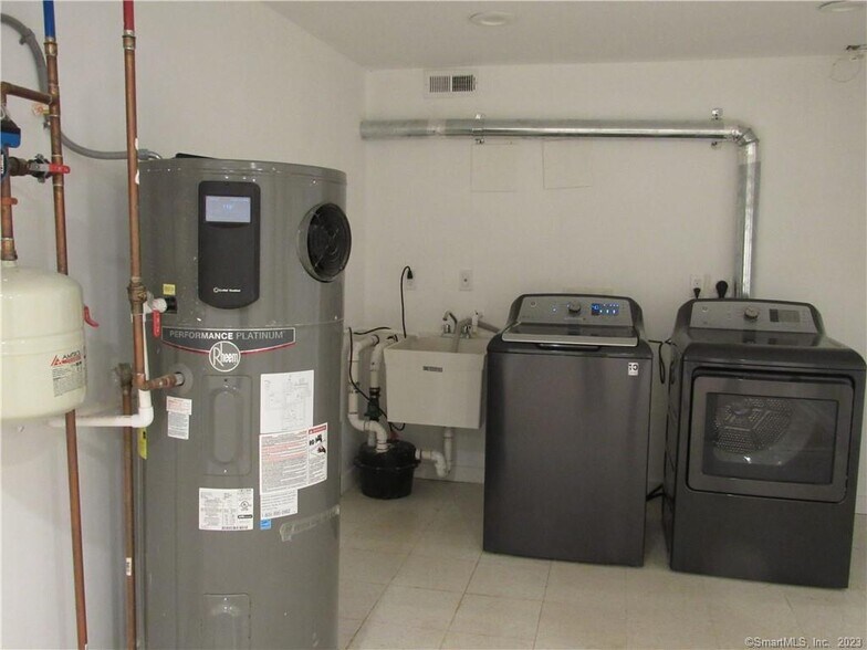 laundry in basement - 63 Troiano Rd
