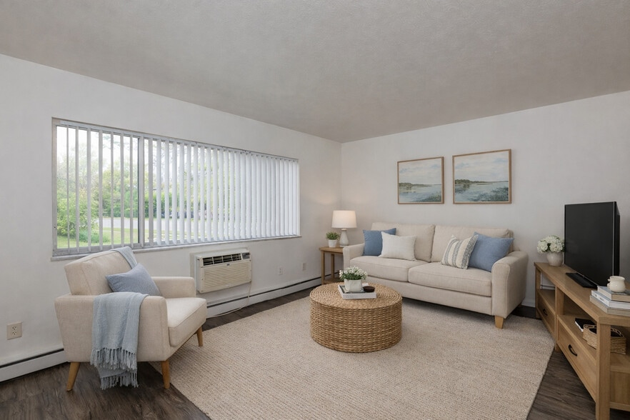 Building Photo - Water's Edge Apartments