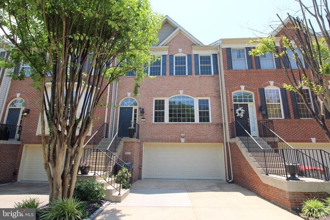 Building Photo - 3800 Elmwood Towne Way