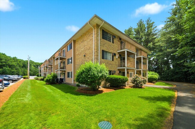 Building Photo - 379 Huse Rd