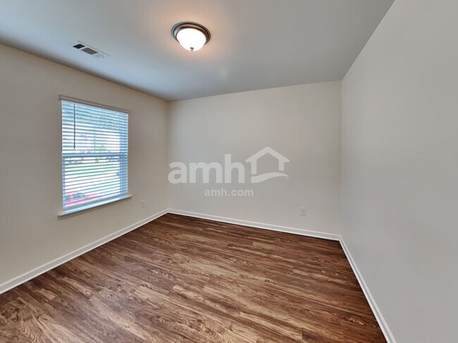 Building Photo - 73 Shelby Ct