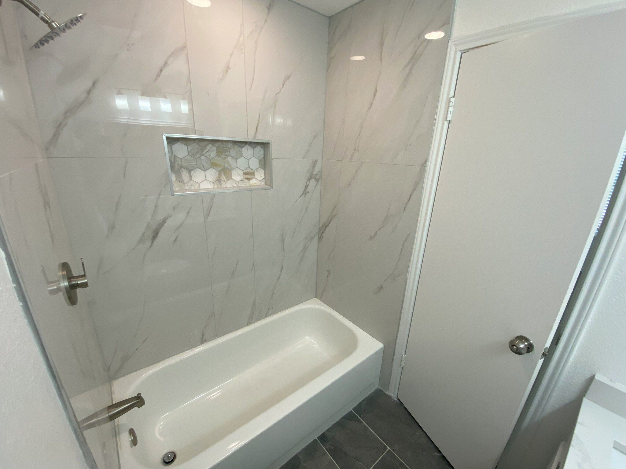 Building Photo - 1307 Edelweiss Dr
