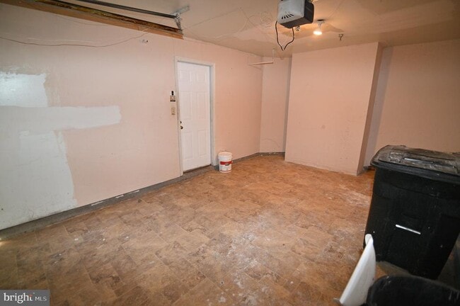 Building Photo - 3721 Edmond Way