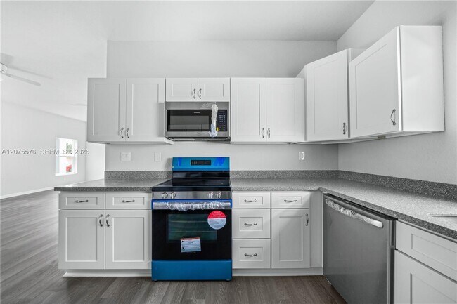 Building Photo - 1481 Las Villas Blvd