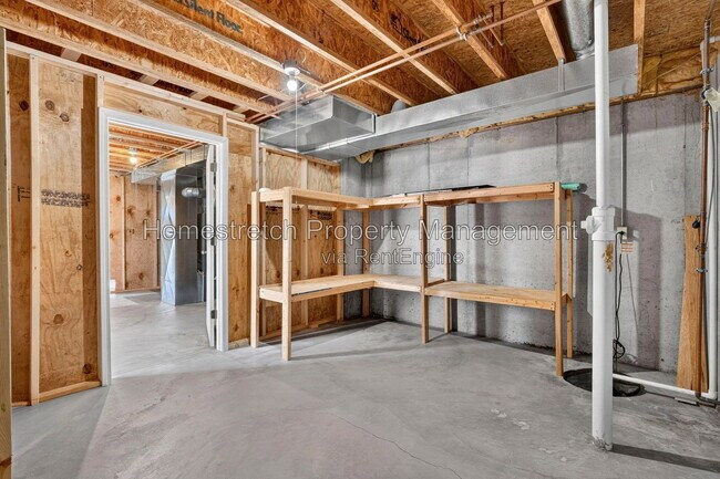 Building Photo - 6910 Emmons Dr