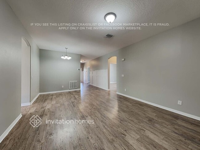 Building Photo - 3892 Manitoba Way