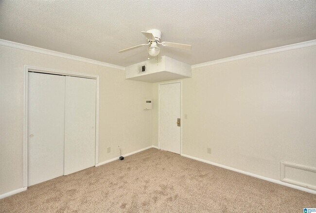 Building Photo - 840 Beacon Pkwy E