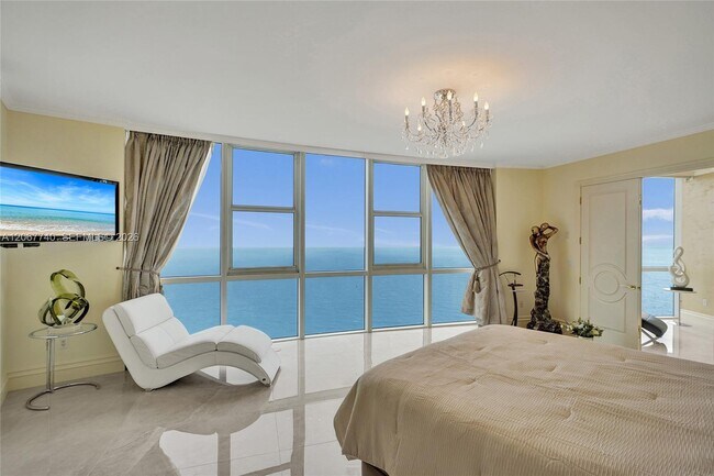 Building Photo - 18201 Collins Ave