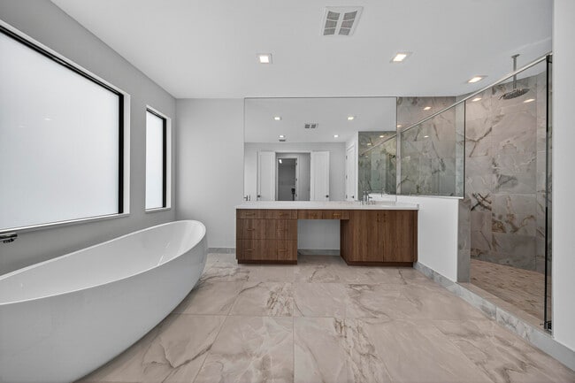 Building Photo - 9361 Sunflower Mdw Rd