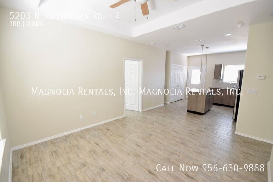 Building Photo - 5203 N Hiawatha Dr