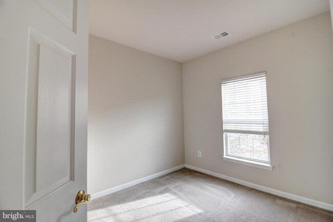 Building Photo - 9394 Penrose St
