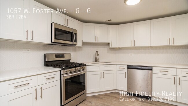 Building Photo - 1057 W Foster Ave