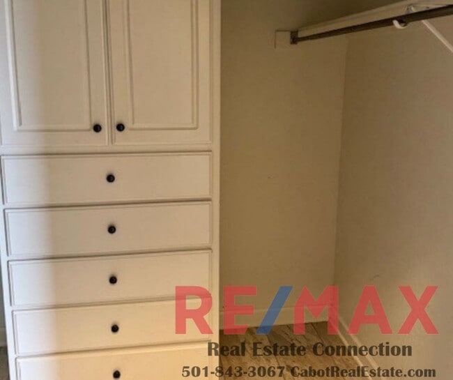 Building Photo - Sorry No Smoking and Pets Permitted with R...