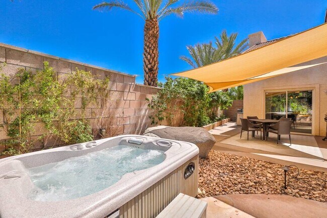 Building Photo - Ocotillo Private Oasis & Pool Monthly
