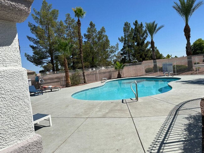 Building Photo - 2900 Soda Creek Ln