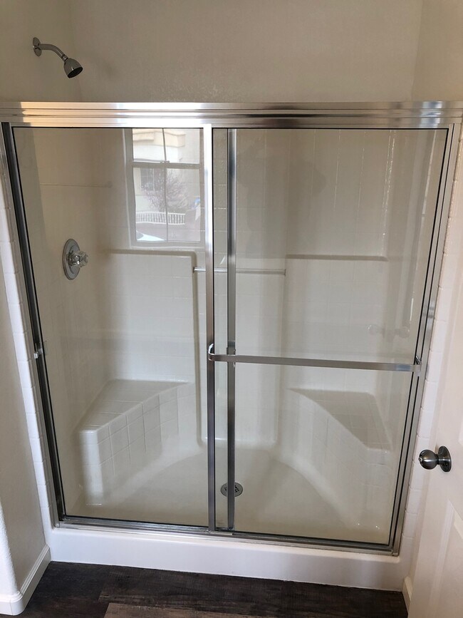 Building Photo - Spacious 2-Story Home with Oversized Beds ...