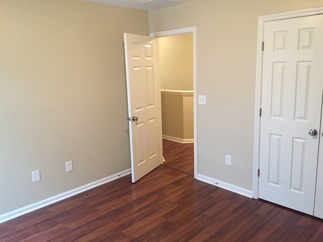 Building Photo - 1779 Ferncreek Dr