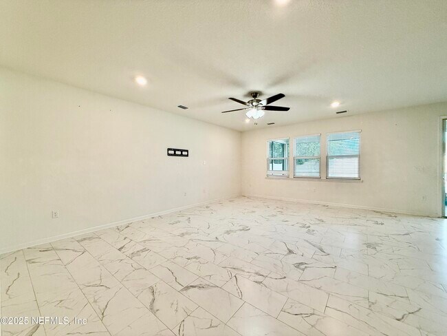 Building Photo - 9605 Price Park Dr