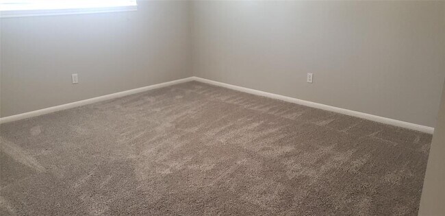Building Photo - 7715 Deadwood Dr