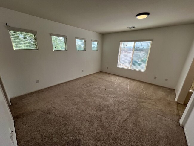 Building Photo - 5693 Point Loma Ct