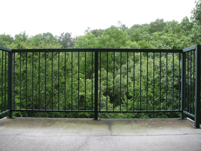 Building Photo - Condominium in The Oaks of Holiday Hills R...