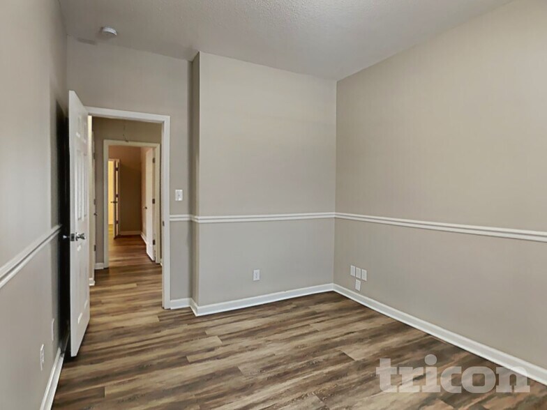 Building Photo - 153 Devon Forrest Dr