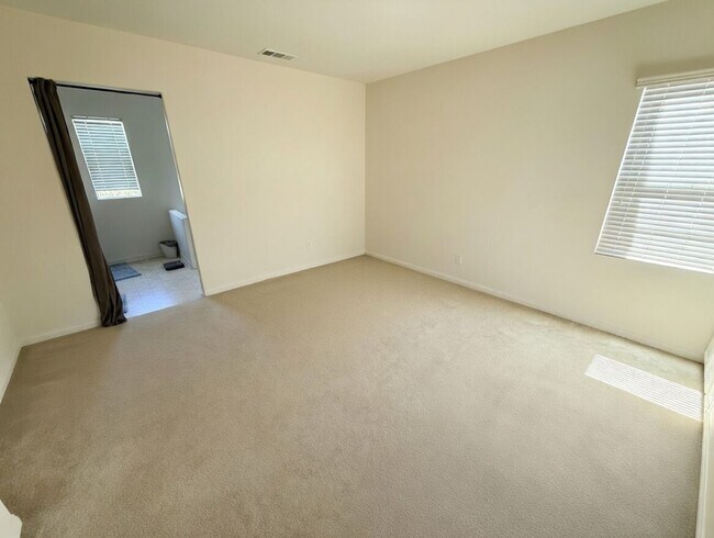 Building Photo - Charming 3BR Home with Modern Kitchen, Versatile Loft, & Private Backyard