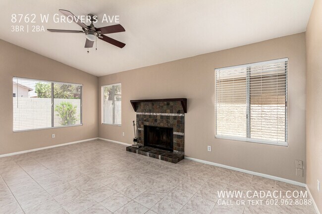 Building Photo - 8762 W Grovers Ave