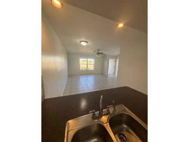 Building Photo - 3 Bedroom Available now! Lawn Care Included.