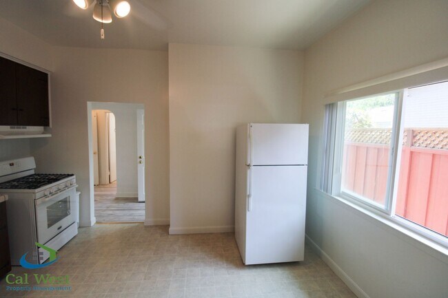 Building Photo - 01149 - P - No Mark Up - 1212-1214 Hester ...