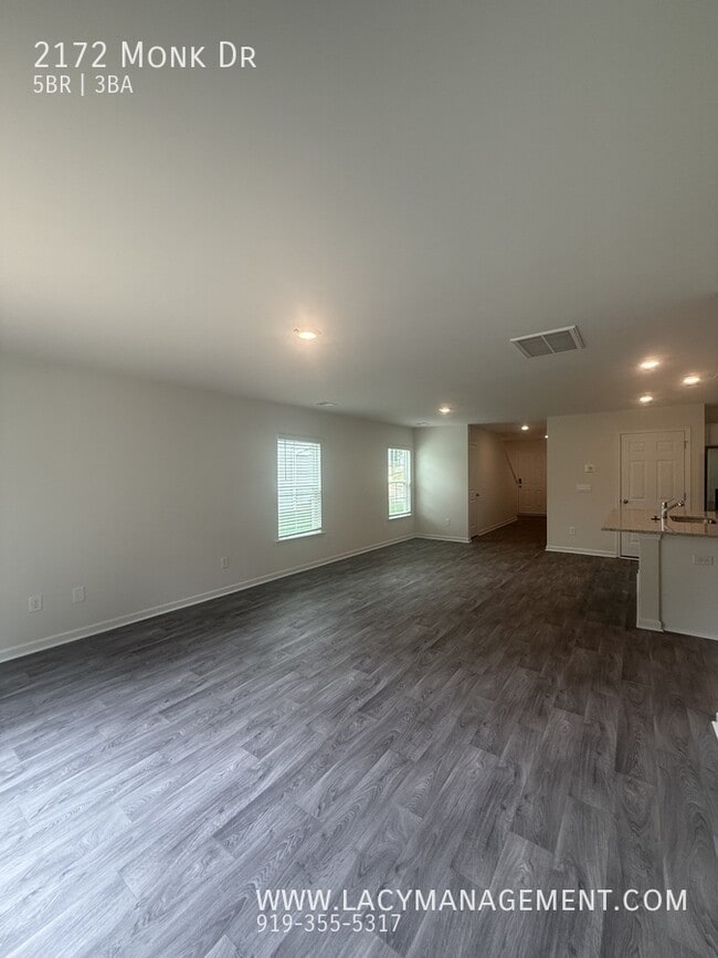 Building Photo - 2172 Monk Dr