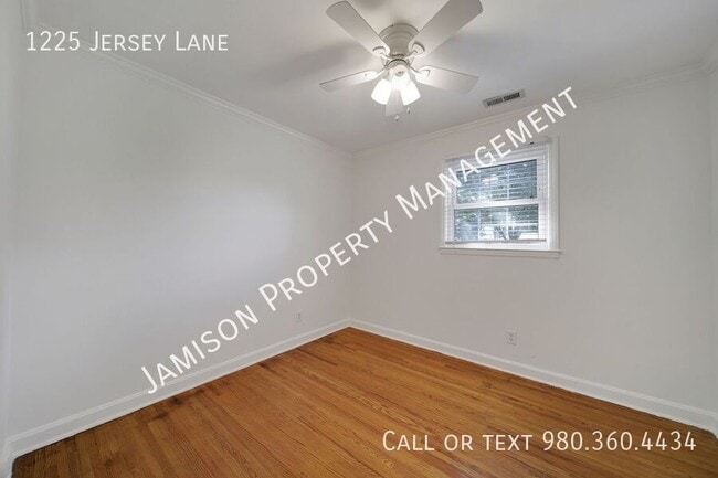 Building Photo - 1225 Jersey Ln