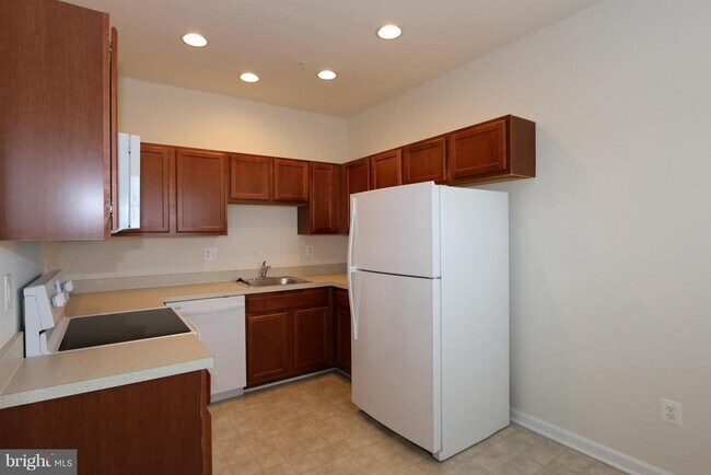 Building Photo - 3562 Worthington Blvd
