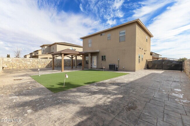 Building Photo - 11107 Redstone Cove Dr