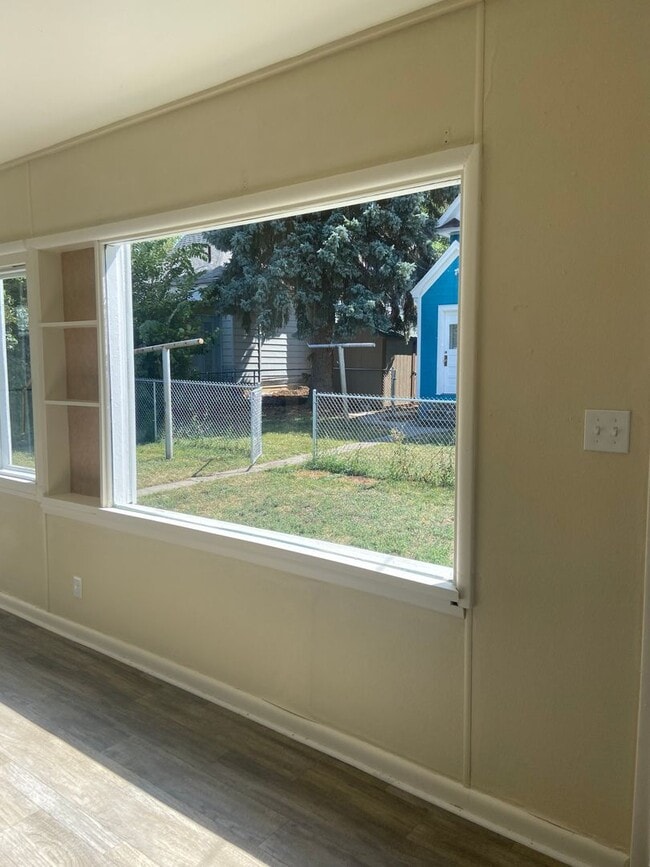 Building Photo - Advant Properties (2)