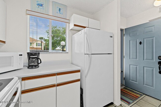 Building Photo - 221 Ocean Park Ln