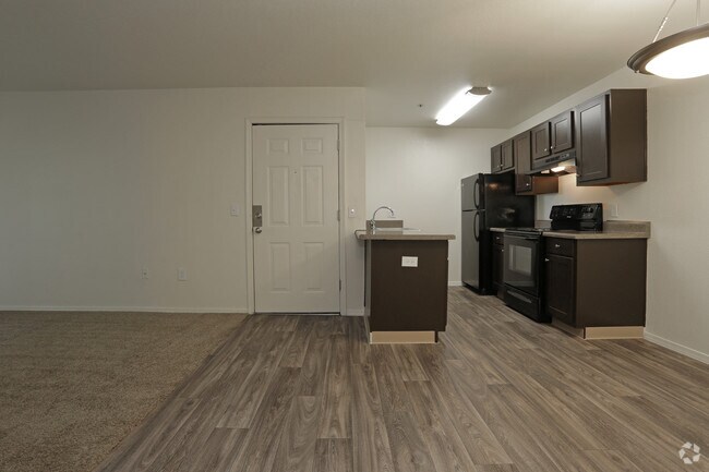 Interior Photo - Mission Tierra