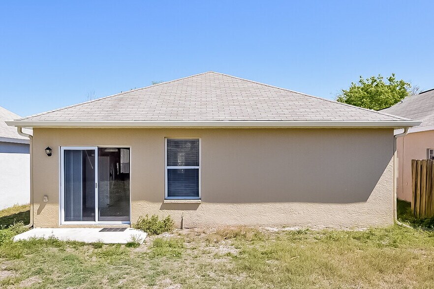 Building Photo - 7742 Bristol Park Dr