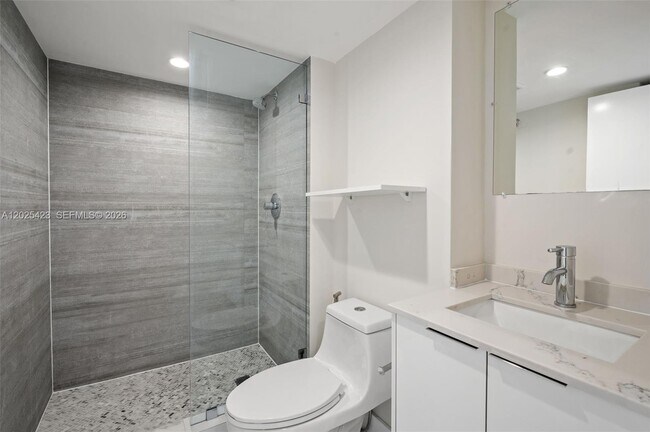 Building Photo - 20505 E Country Club Dr